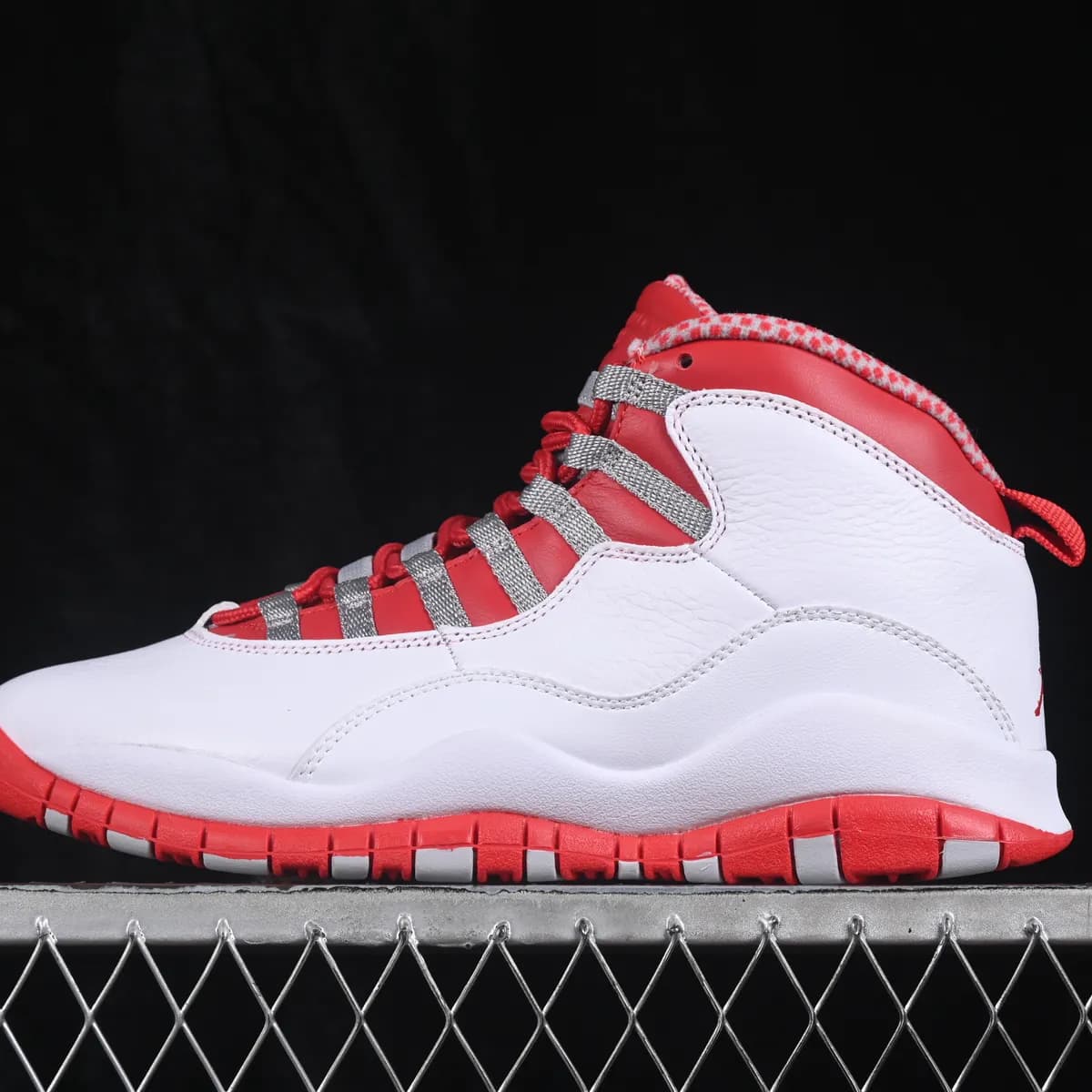 Nike Air Jordan 10 vermelho, vermelho, render