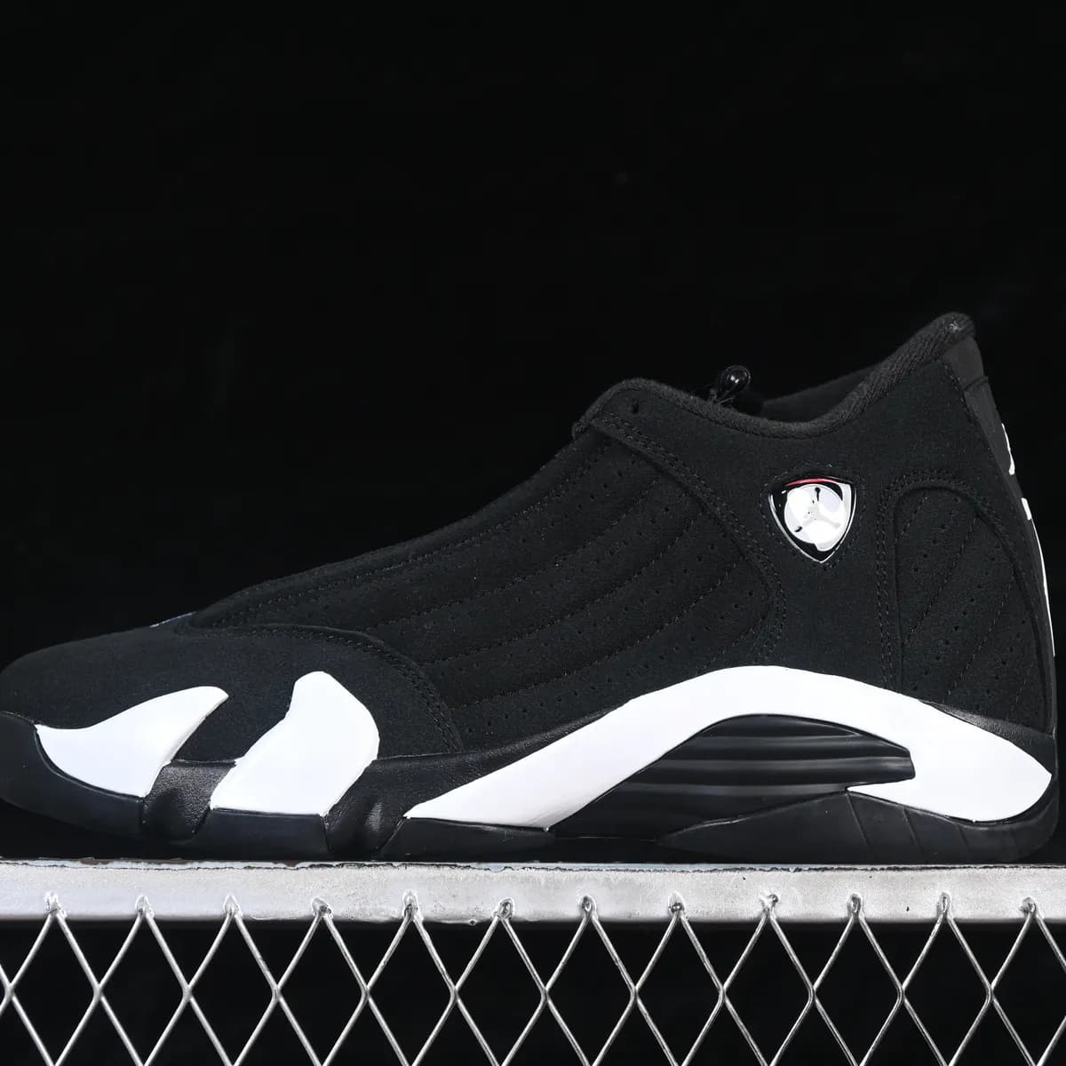 Nike Air Jordan 14 preto, preto, render